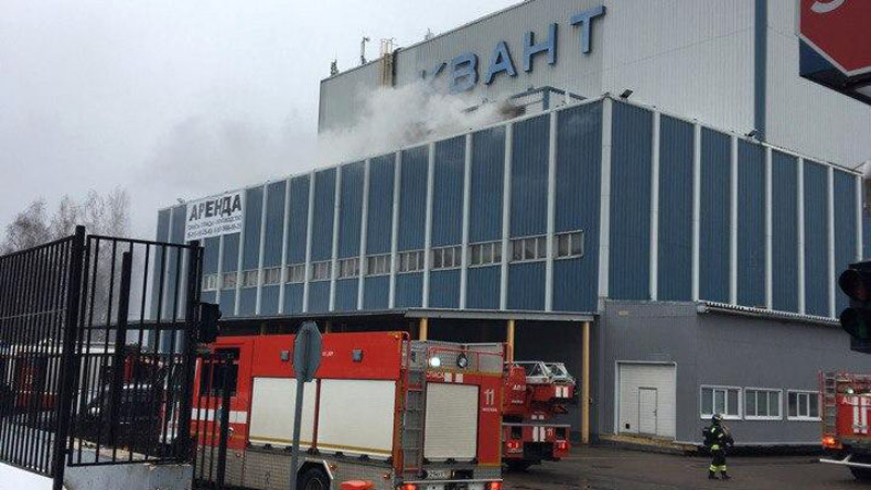 Зеленоград - Новости - Пожар на заводе «Квант» уничтожил складскойофис